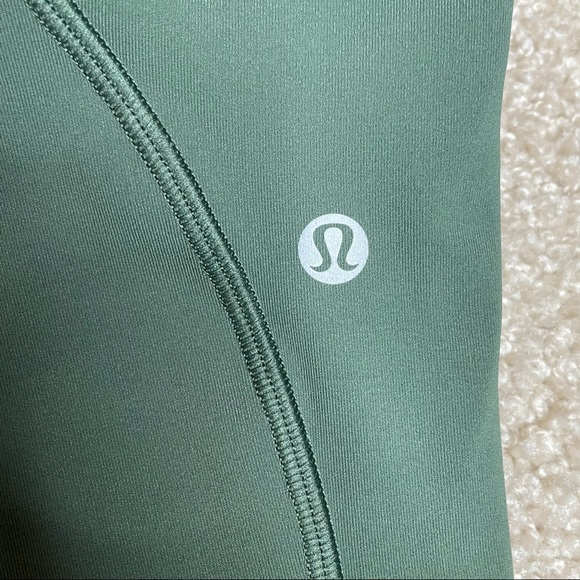Lululemon Time To Sweat Crop - Picture 4 of 6